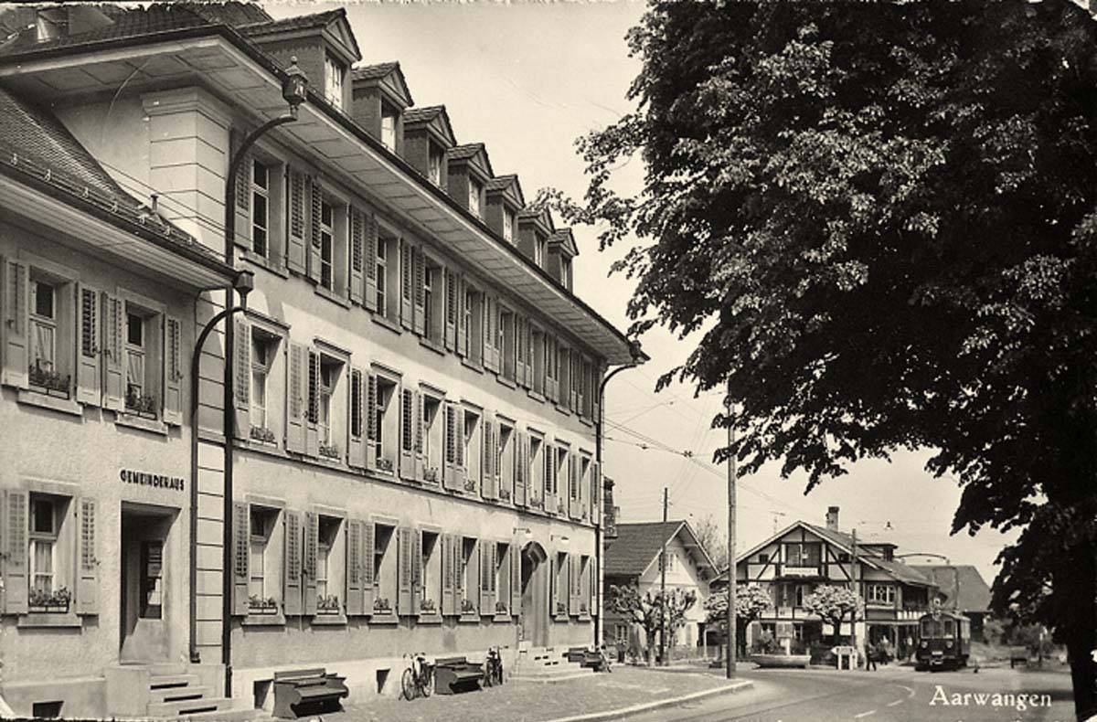 Aarwangen. Gemeindehaus, Tram, 1958