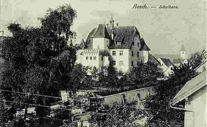 Aesch. Schulhaus, um 1920
