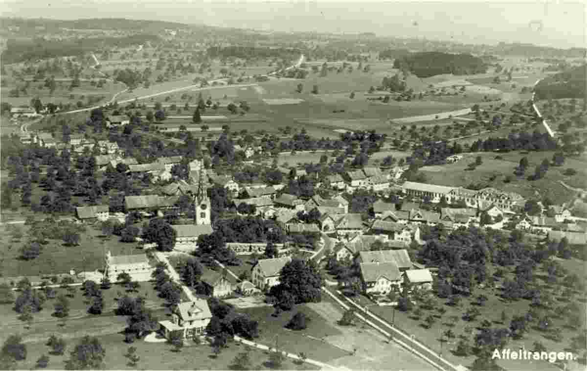 Affeltrangen. Panorama von Dorf, Luftaufnahme