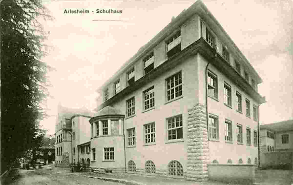 Arlesheim. Schulhaus, 1916