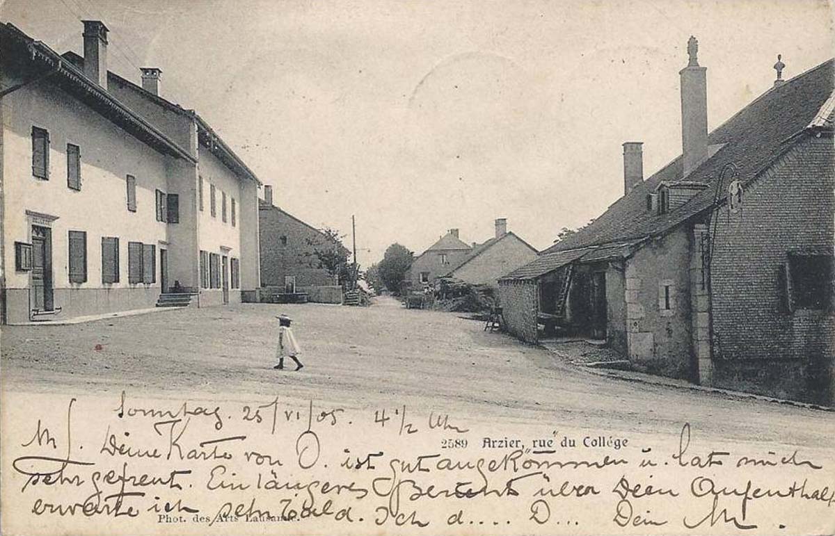 Arzier-Le Muids. Arzier - Rue du Collège, 1905