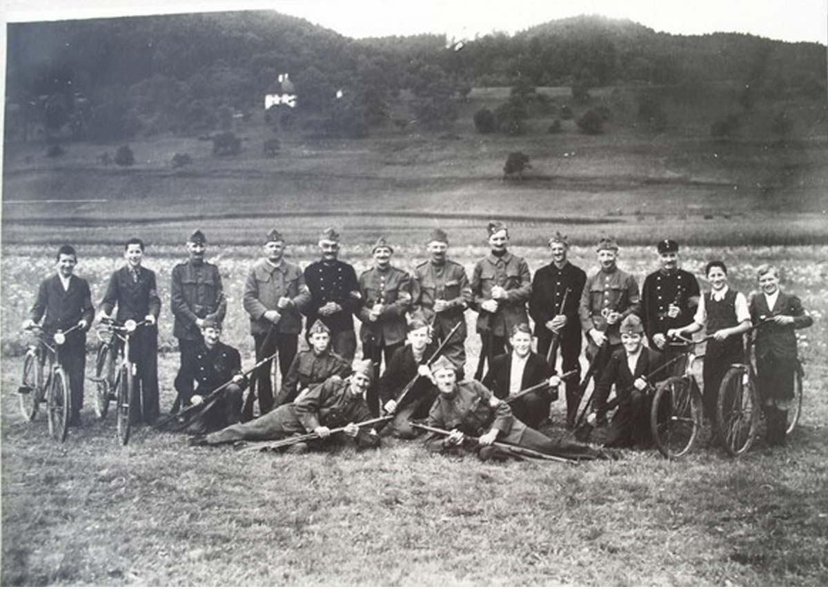 Militärische Bauern (Ortswehr) von Attelwil