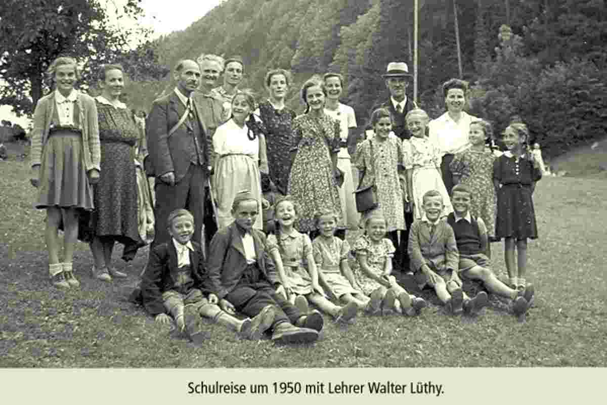 Attelwil. Schulreise um 1950