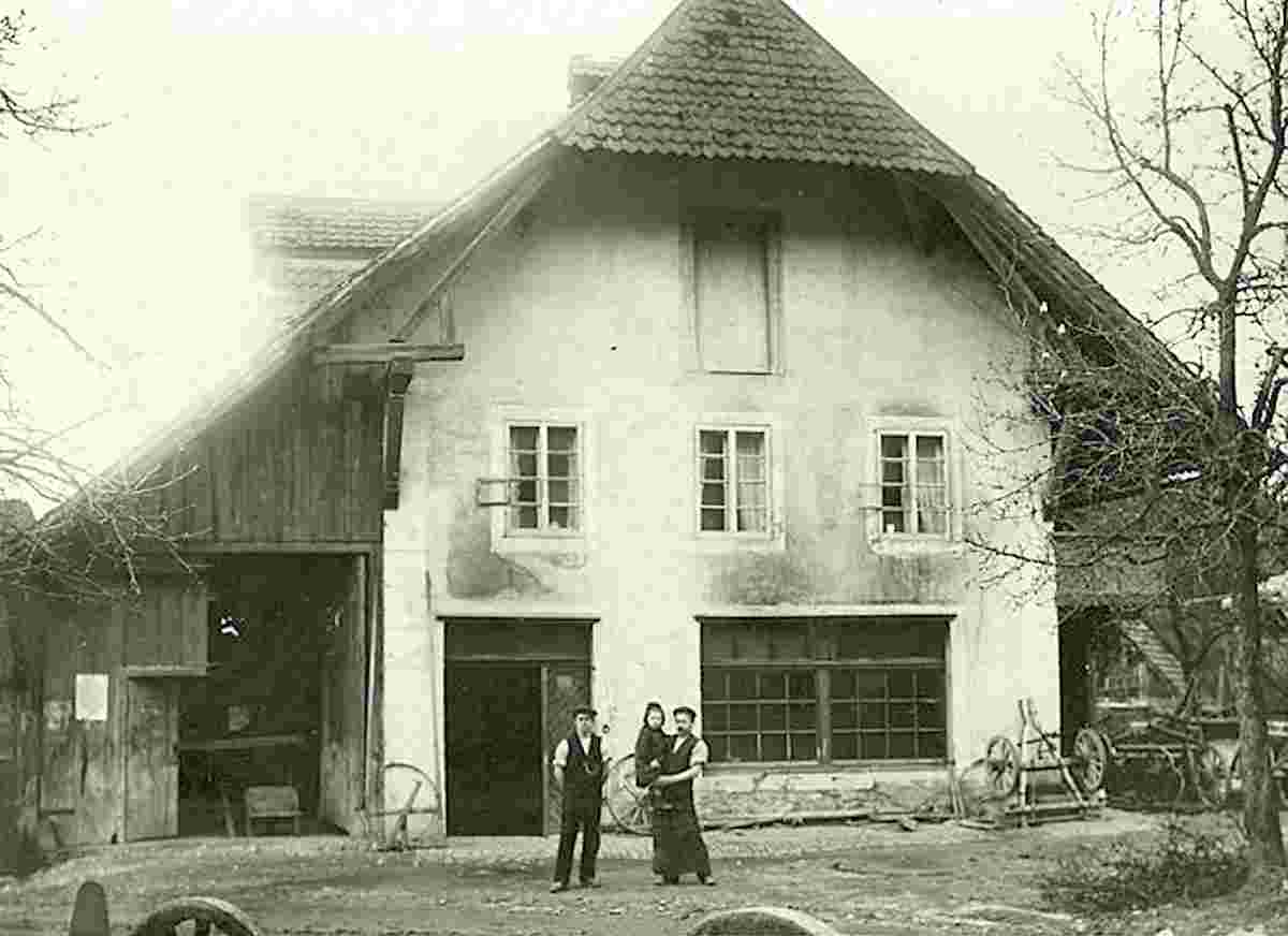 Attiswil. Alte Schmiede, um 1920