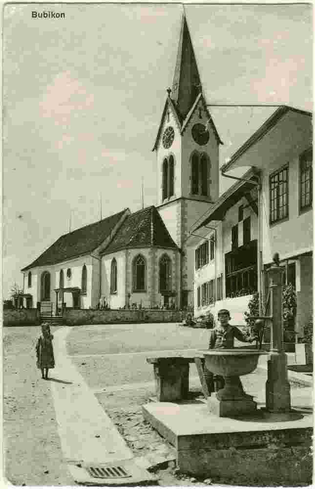 Bubikon. Dorfplatz mit Kirche, Brunnen, 1911