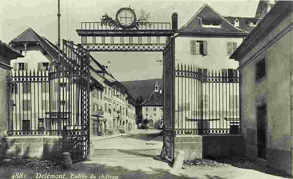 Delsberg. Entrée du Château
