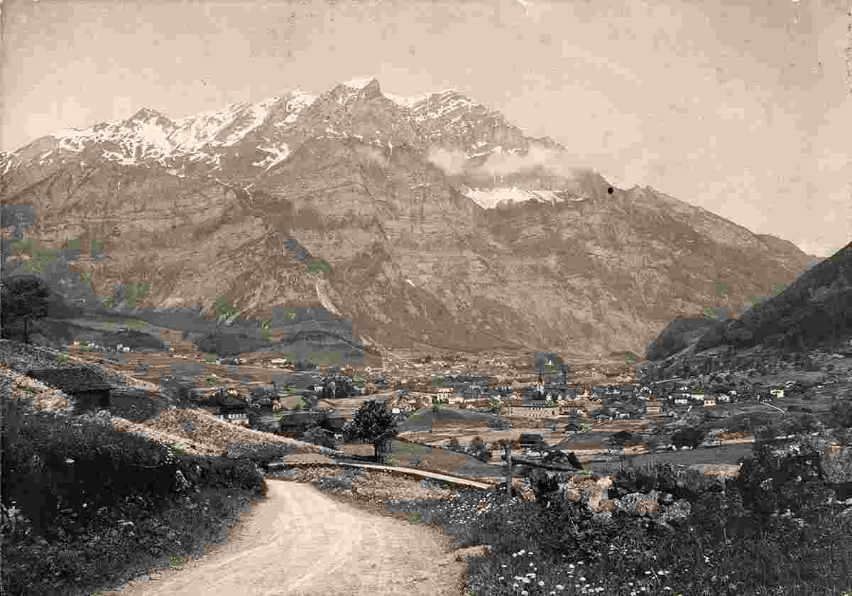 Ennenda, Weg ins Uschenriet, Blick nach Norden, Wiggis Massiv, 1907