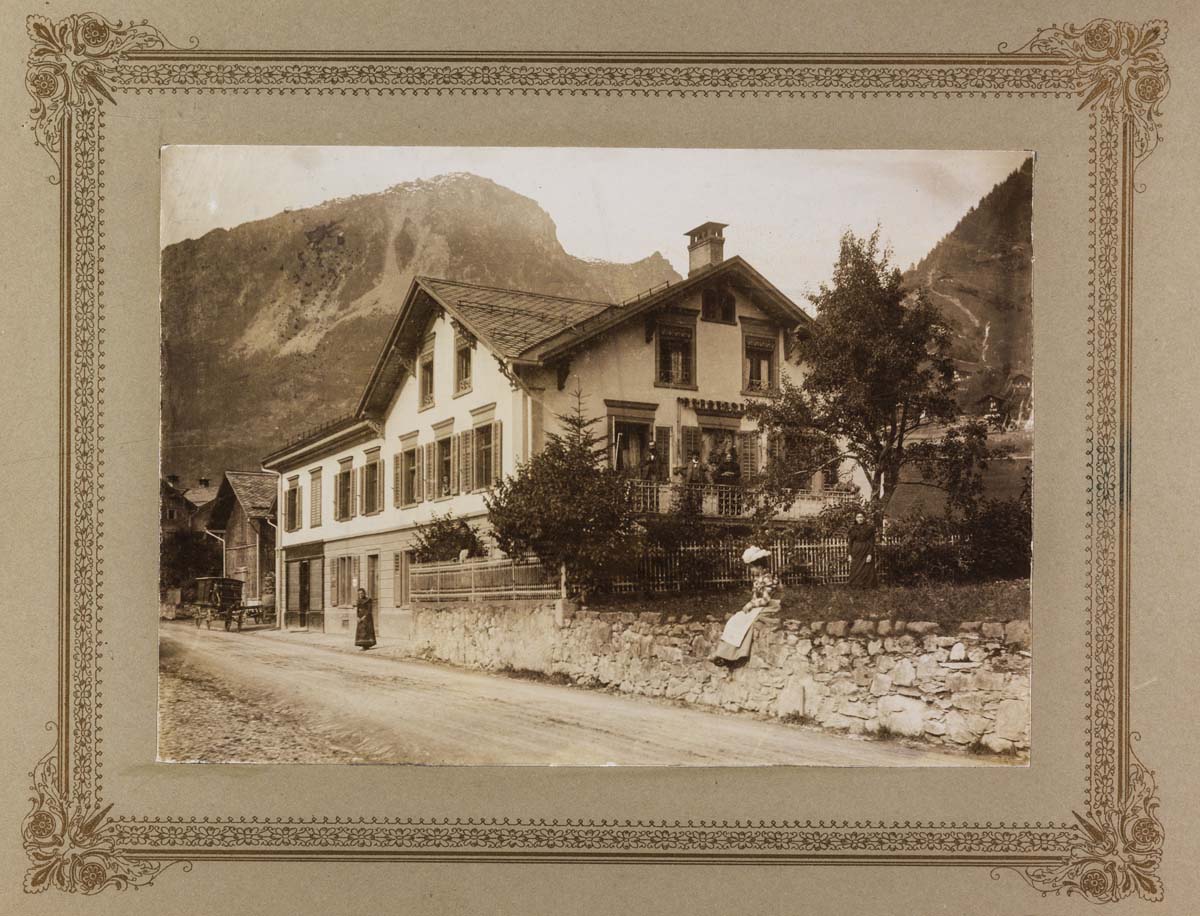 Glarus Süd. Engi - Gebäude, um 1895