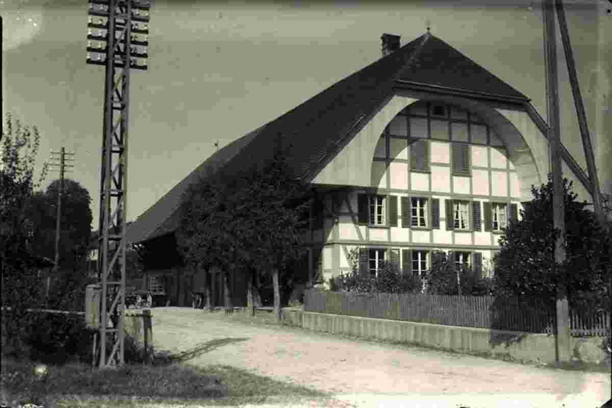 Iffwil. Restaurant Kreuz, Familie König, um 1930