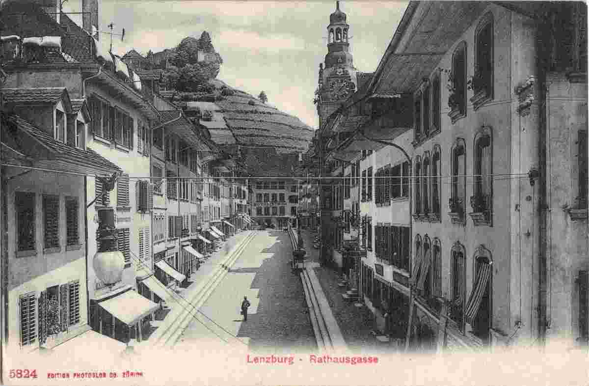 Lenzburg. Rathausgasse und Hotel Löwen, 1908