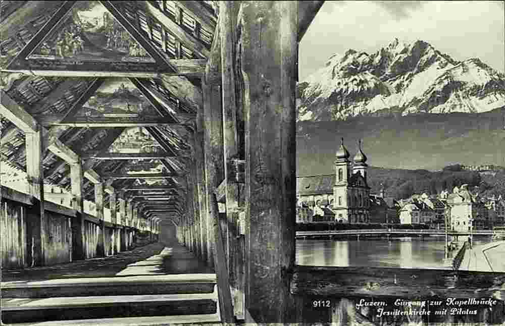 Luzern. Eingang zur Kapellbrücke, Jesuitenkirche mit Pilatus