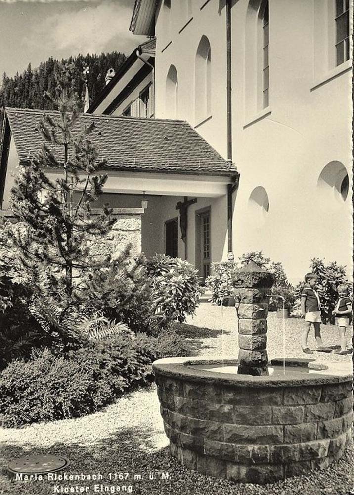 Oberdorf NW. Niederrickenbach - Frauenkloster Maria-Rickenbach, Brunnen, 1967