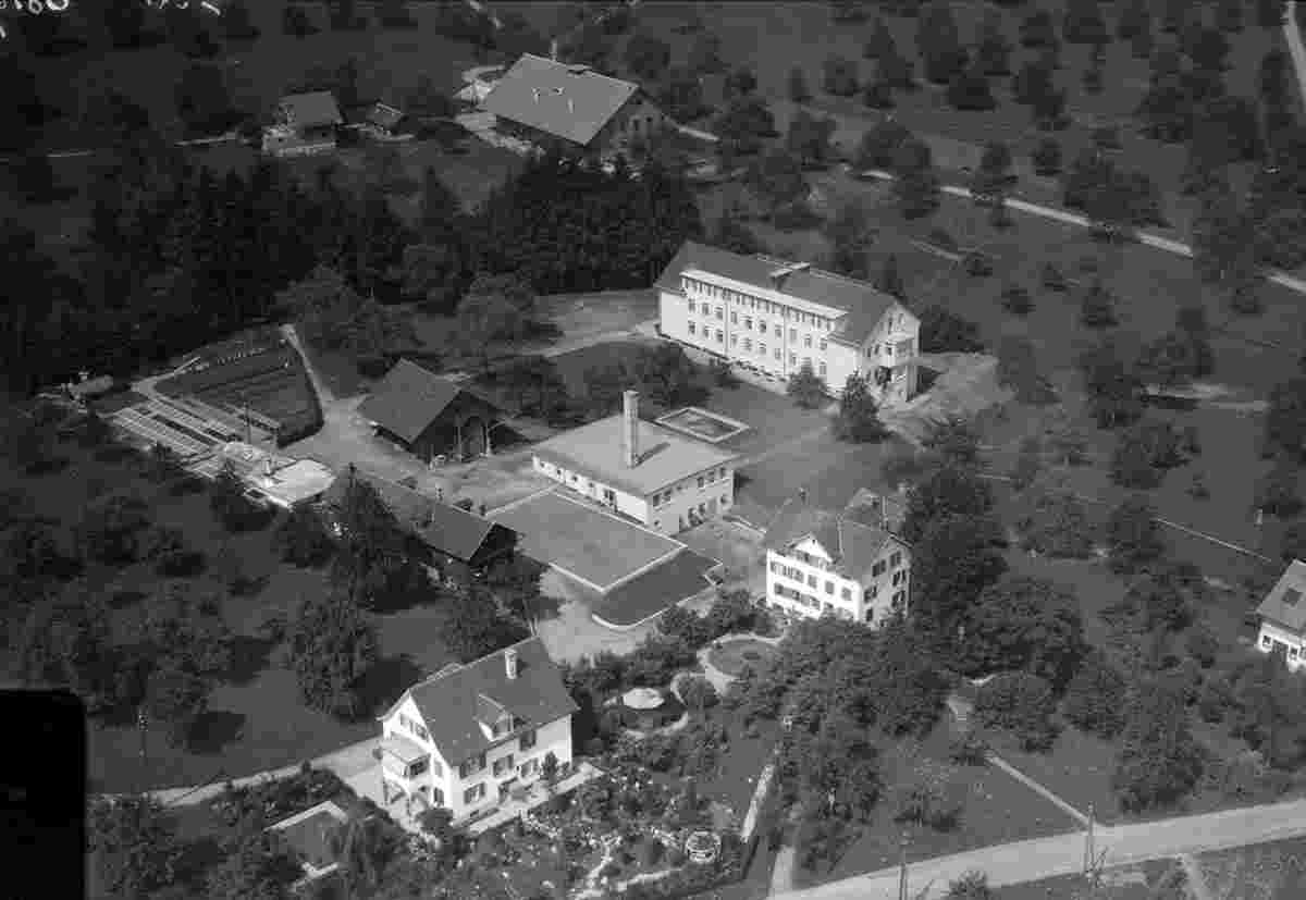 Oetwil am See. Psychiatrische Klinik Clienia Schlössli, 1932