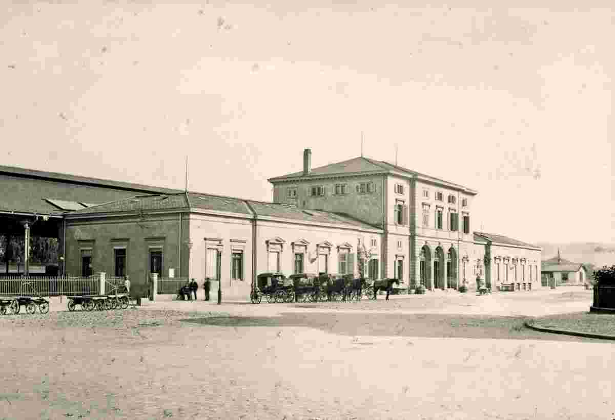 Winterthur. Bahnhofsgebäude mit Bahnhofplatz, um 1890
