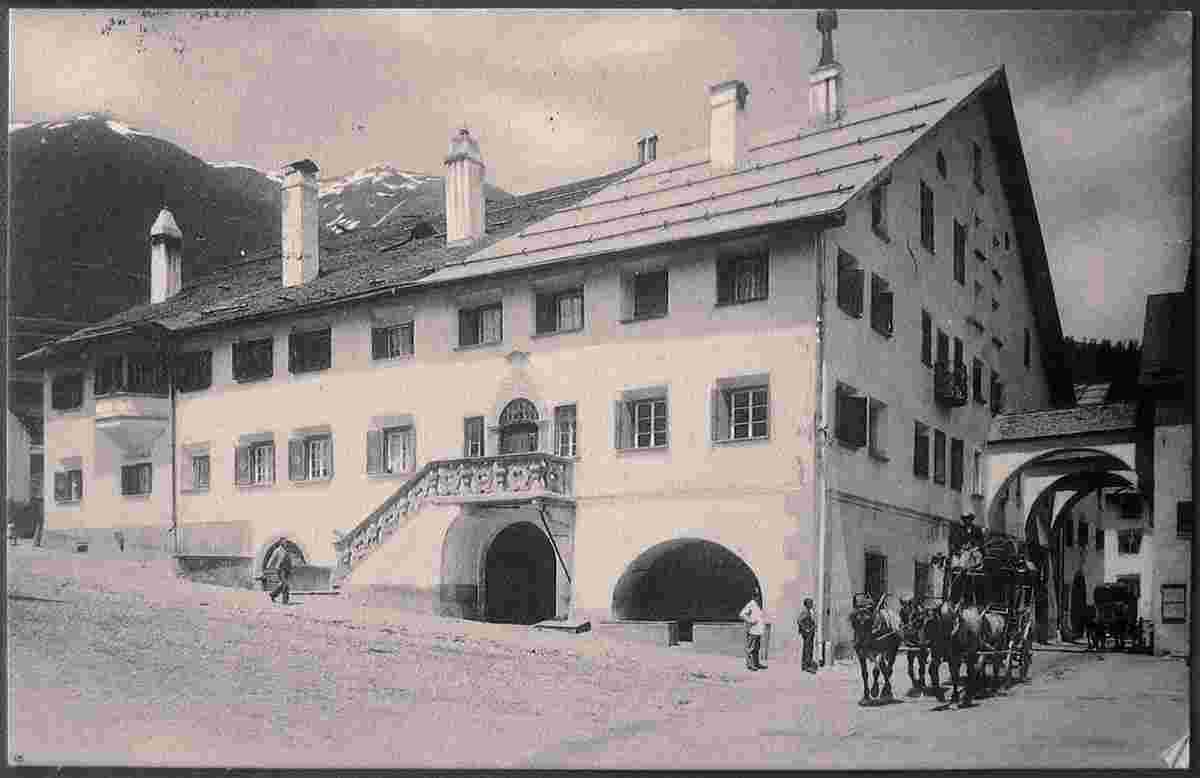 Zuoz. Haus Planta, Denkmal engadiner Baukunst, 1920