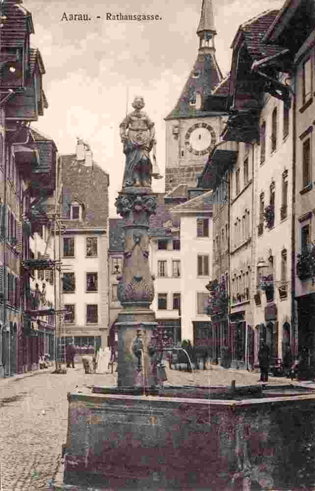 Aarau. Rathausgasse, Gerechtigkeitsbrunnen