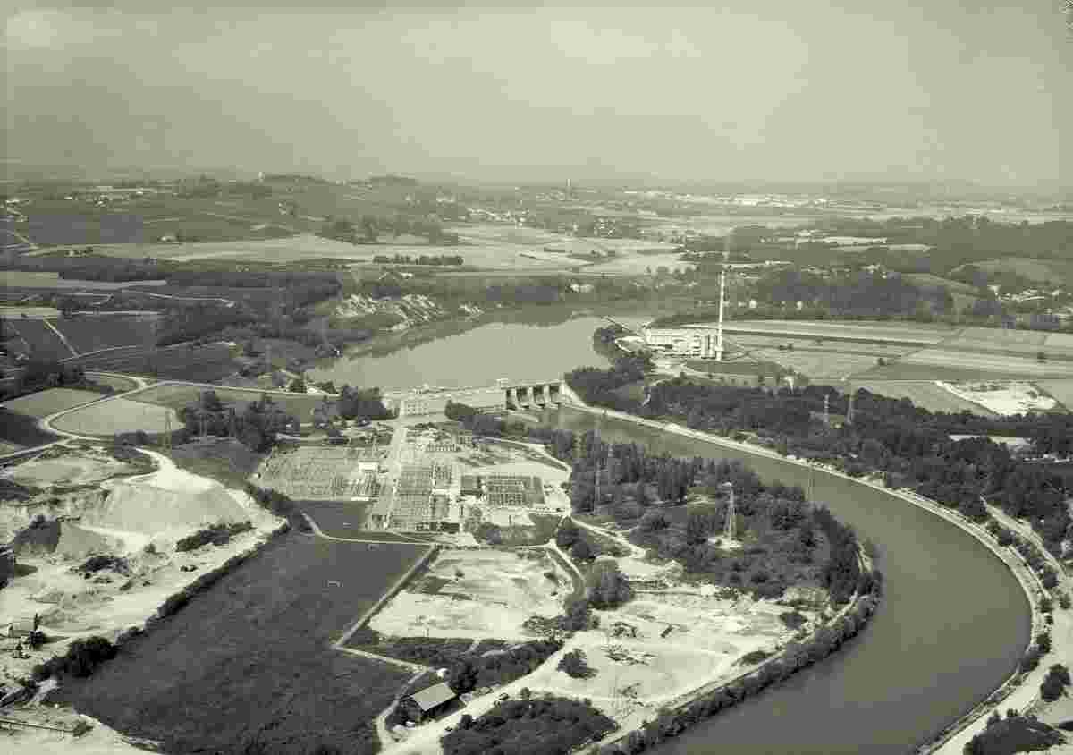Aire-la-Ville. Laufwasserkraftwerks Barrage de Verbois, 1971