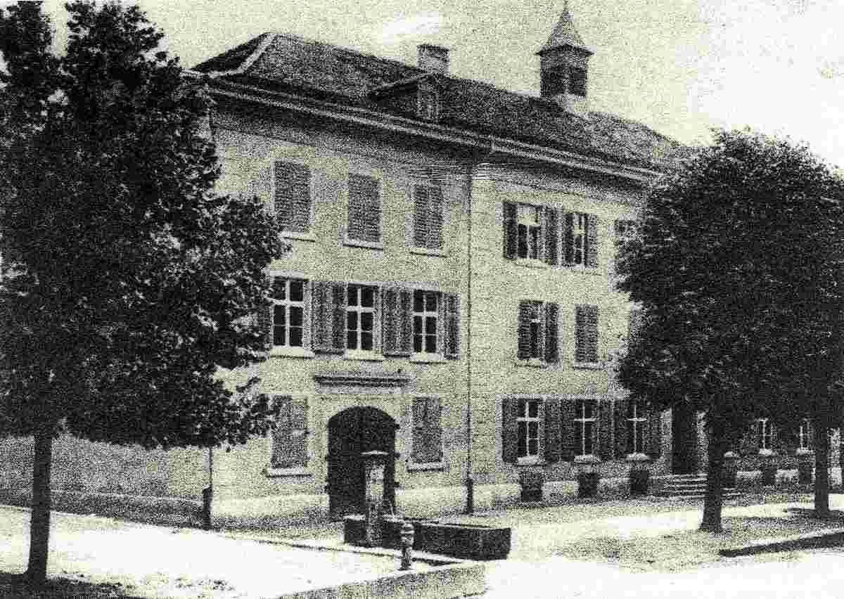 Allschwil. Gemeinde Schulhaus