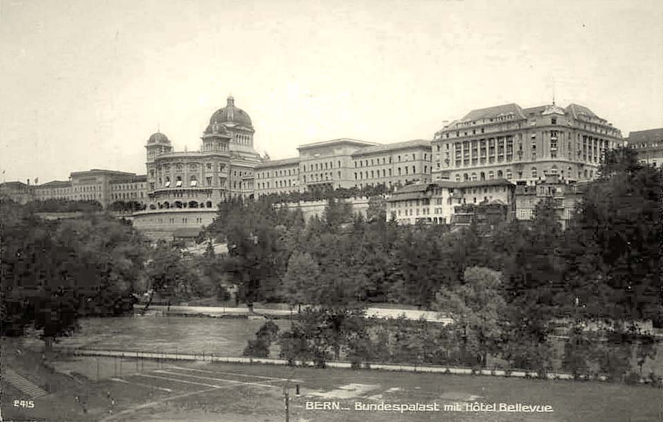 Bern. Bundespalast mit Hotel 'Bellevue'