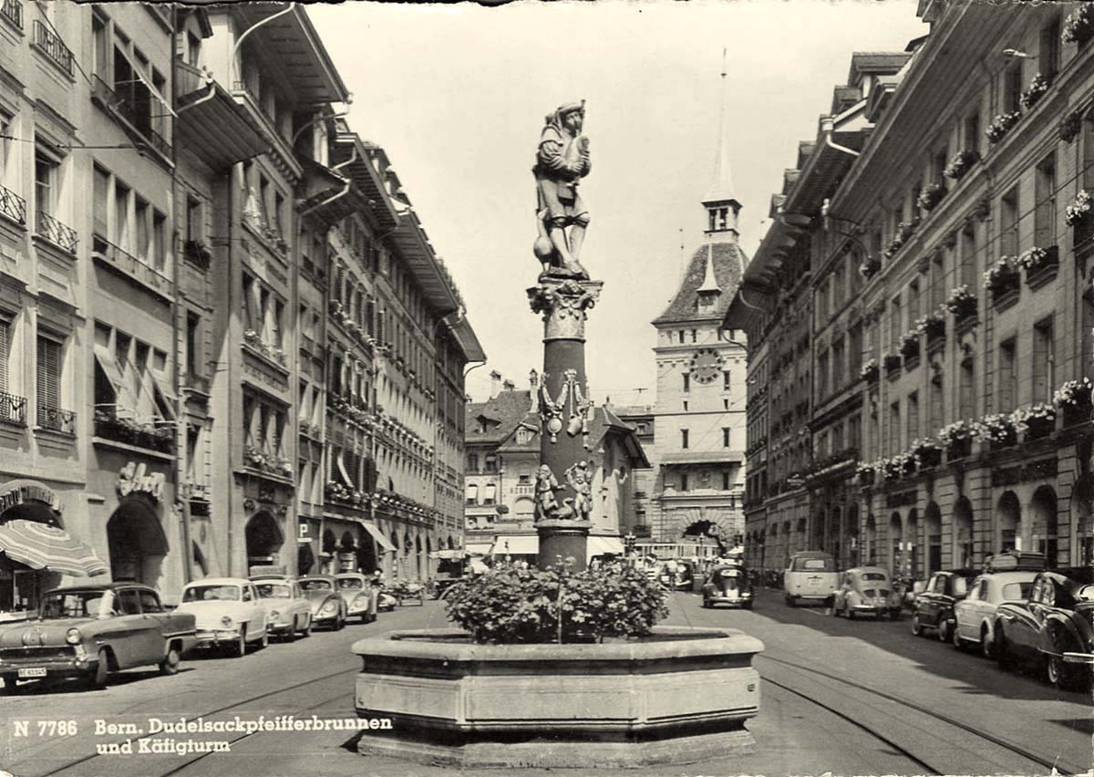 Bern. Dudelsackpfeiferbrunnen und Käfigturm