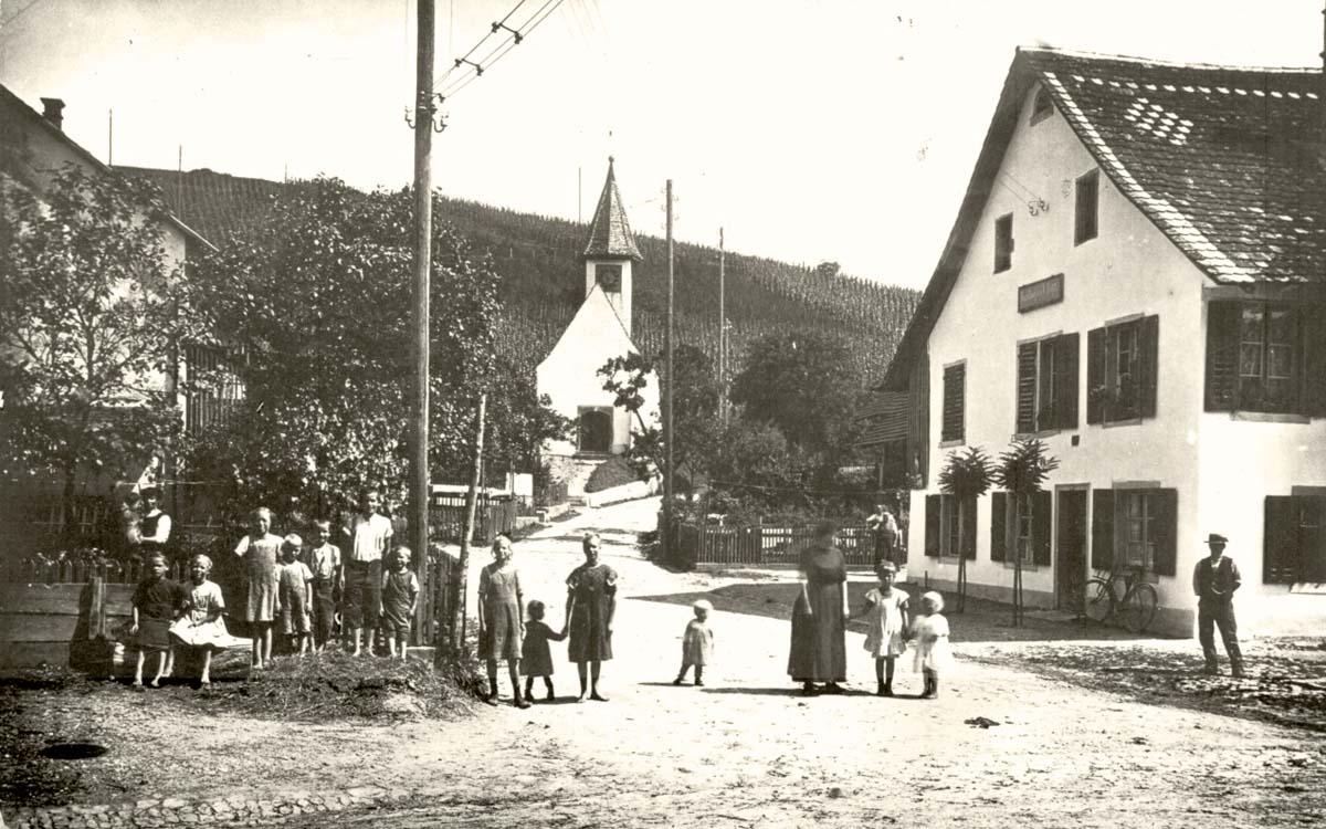 Dachsen. Bolstraße mit Chileli, um 1918