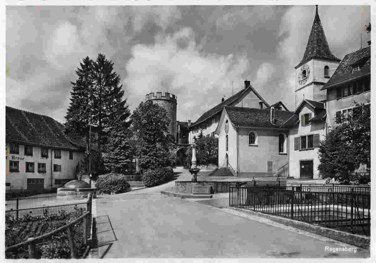 Regensberg. Dorfplatz mit Gasthaus zur Krone, brunnen und Kirche
