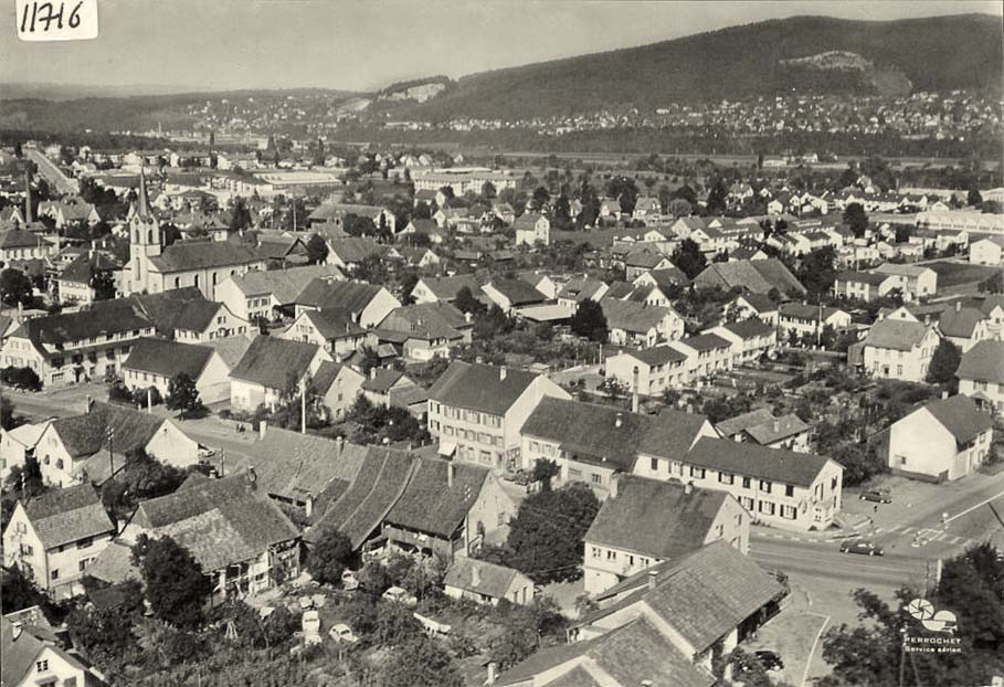 Reinach BL. Panorama der Stadt