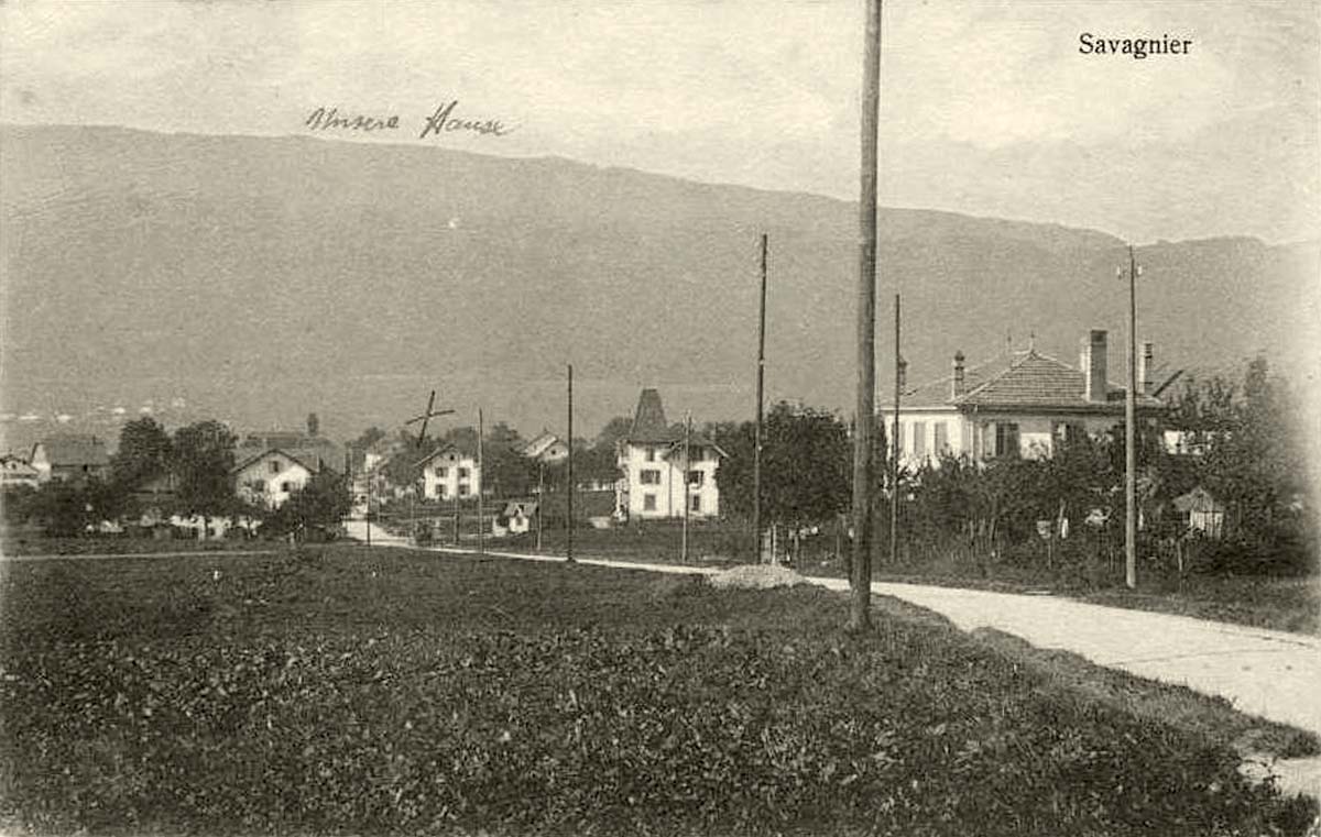 Val-de-Ruz. Savagnier - Panorama du village