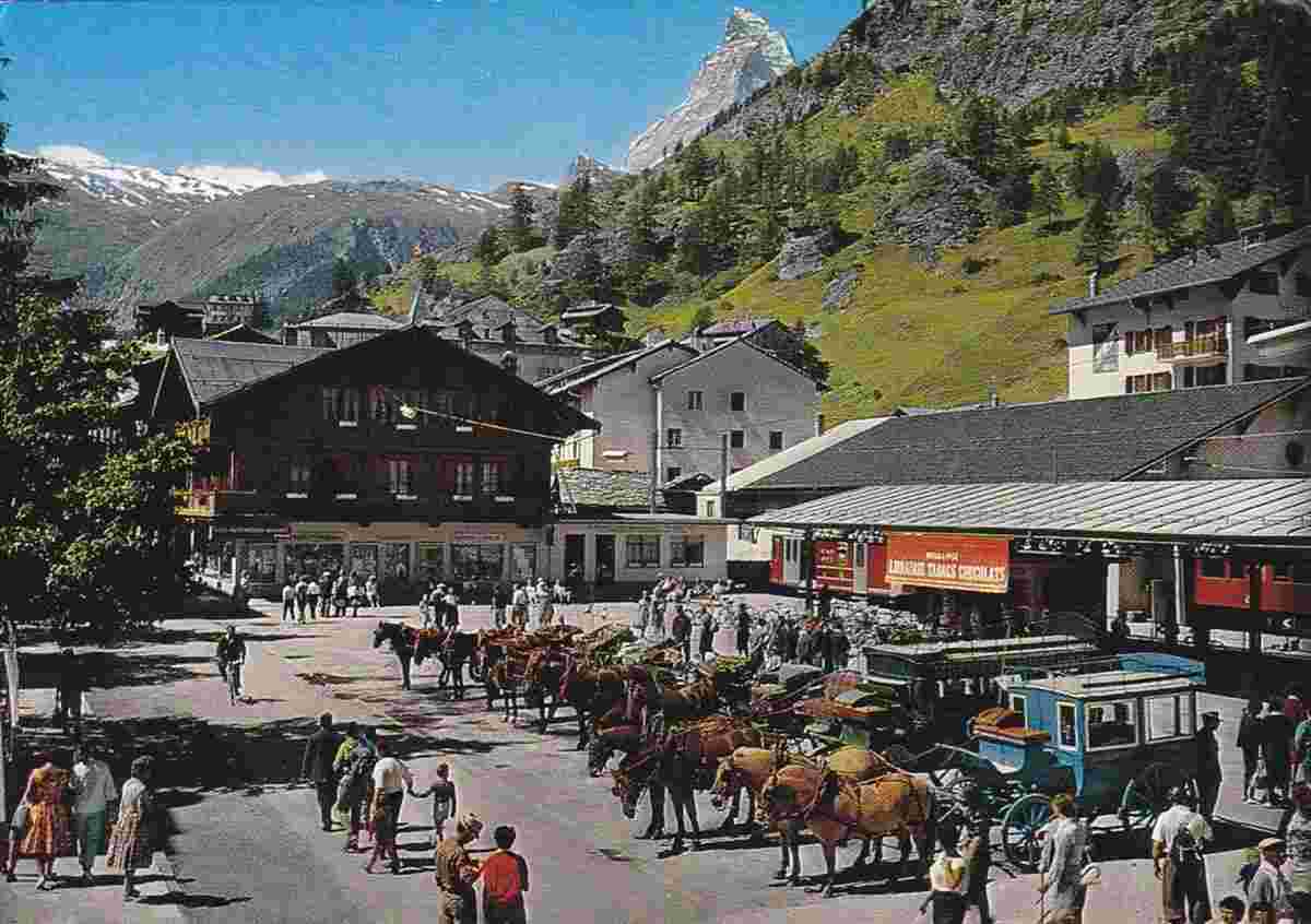 Zermatt. Bahnhofplatz, 1977