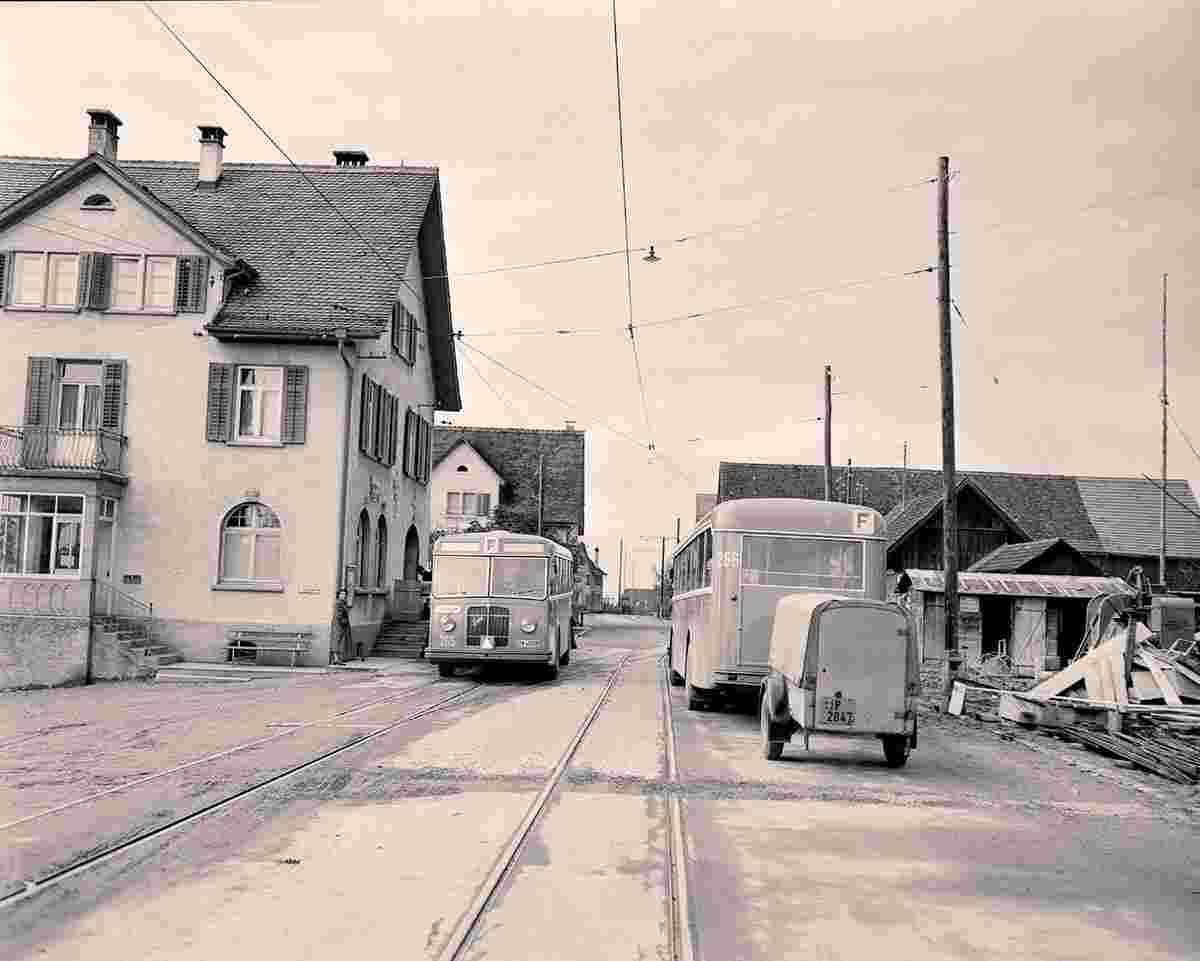 Zumikon. Forchbahn als Autobus, um 1950