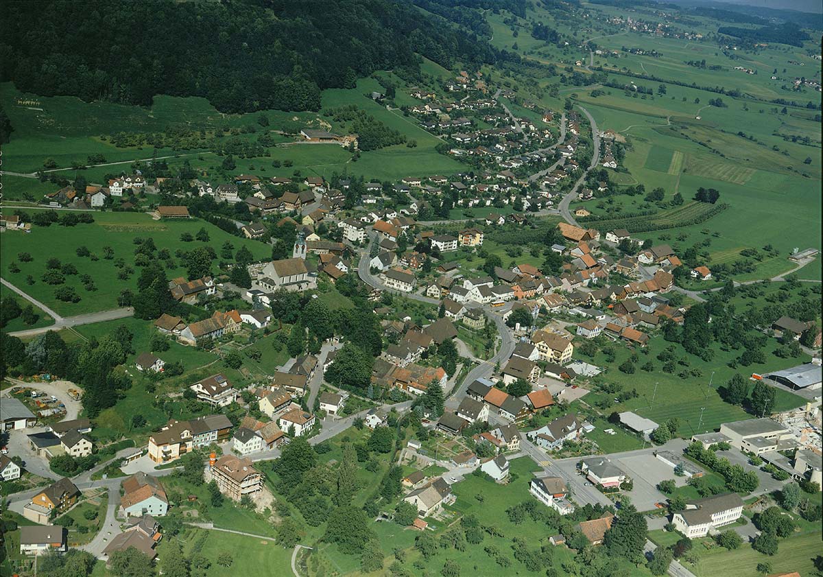 Zuzwil (SG). Zentrum, 1986